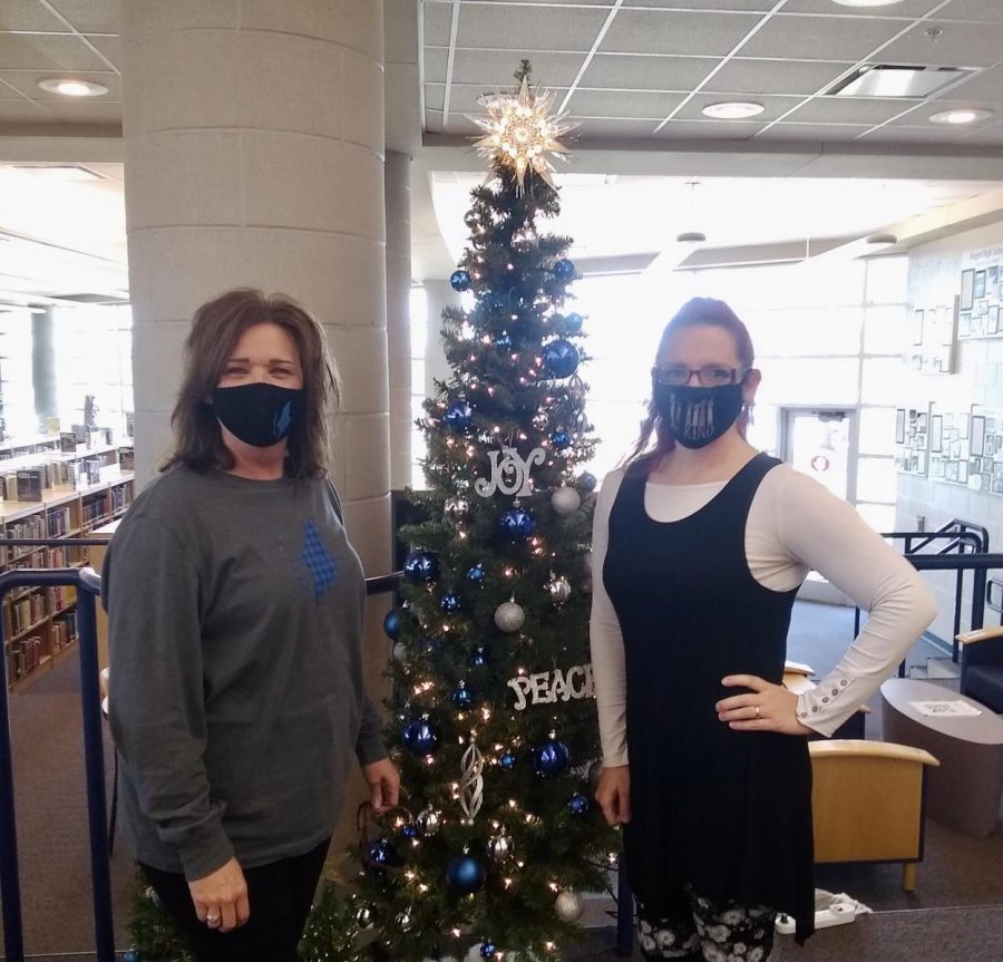 Carol Villines and Heather Peters strive to make the library a welcoming environment that serves student needs even during a pandemic. 